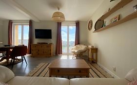 Etablissement 3 Etoiles Avec Ascenseur, 3 Appartements Lumineux Vue Port Avec Balcon, 200M De La Mer, Wifi Fibre, Tous Service Inclus
